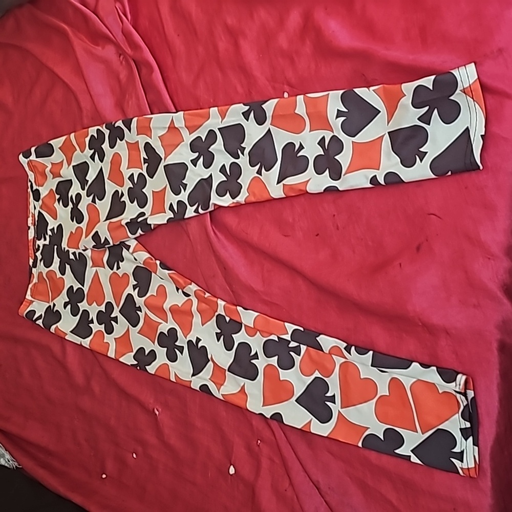 Brand new lagings with playing card print on them.